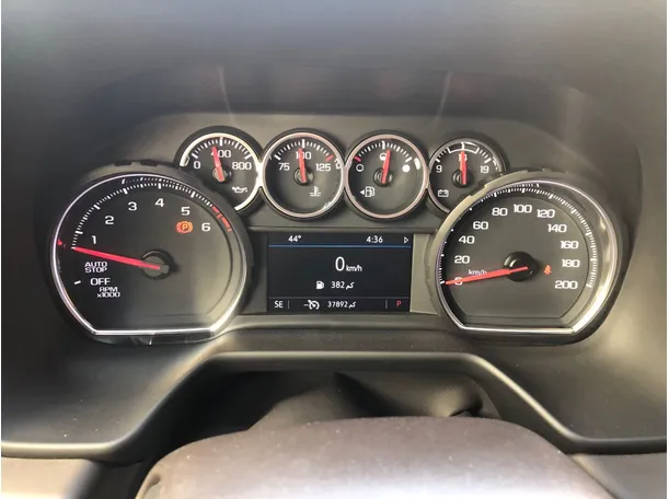 Car image 17