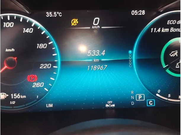 Car image 21