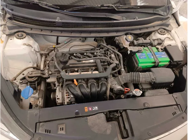 Car image 23