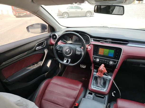 Car image 20