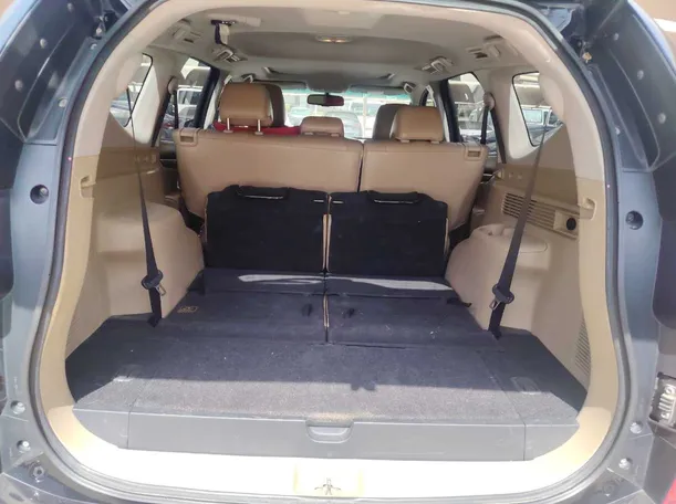 Car image 27