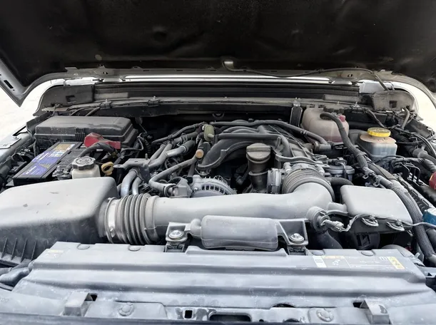 Car image 25