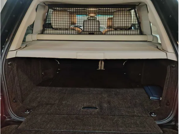 Car image 29