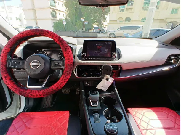 Car image 15