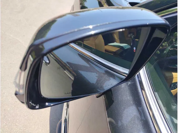 Car image 40