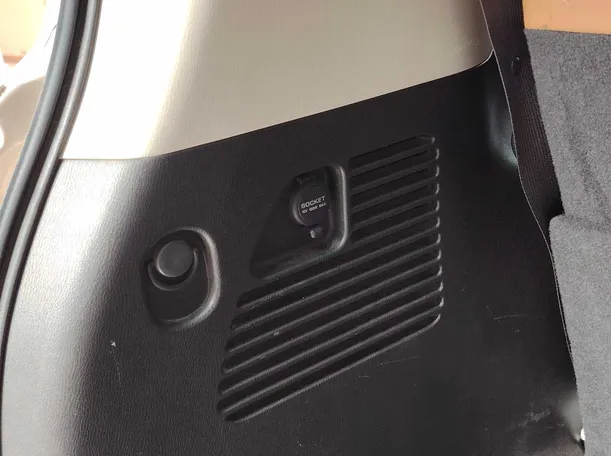 Car image 45