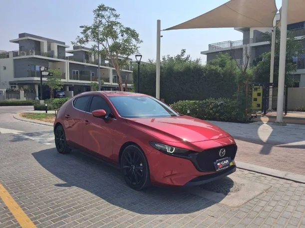 Car image 4