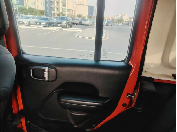 Car image 41