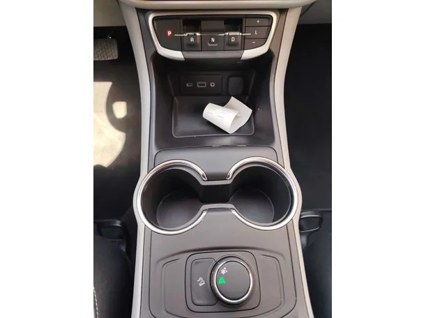 Car image 20