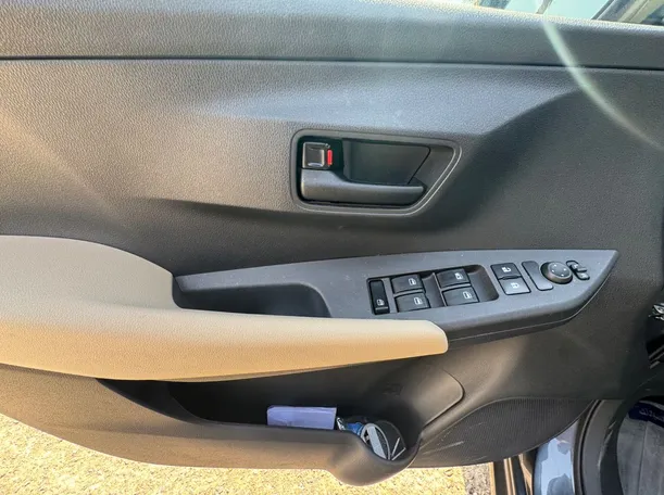 Car image 22
