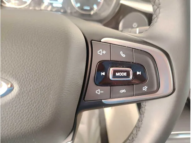 Car image 33