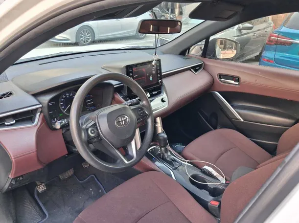Car image 11