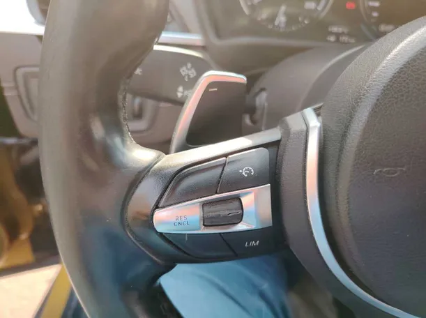 Car image 33