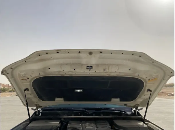 Car image 32