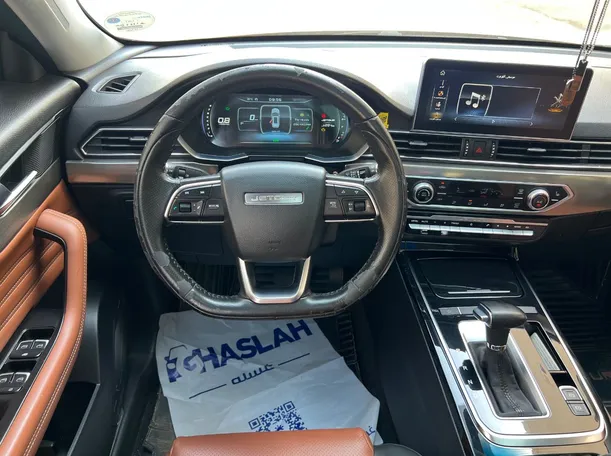 Car image 19