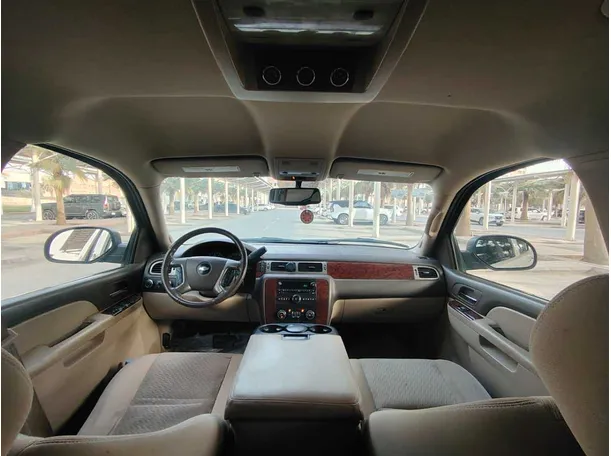 Car image 20