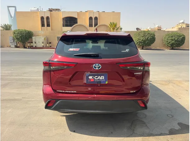Car image 6