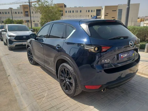 Car image 7