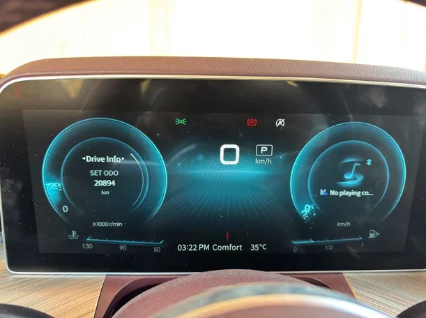 Car image 21