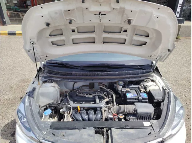 Car image 24
