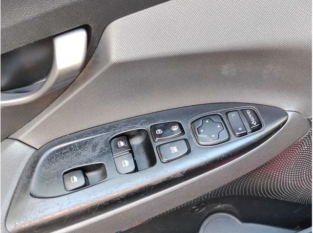 Car image 31