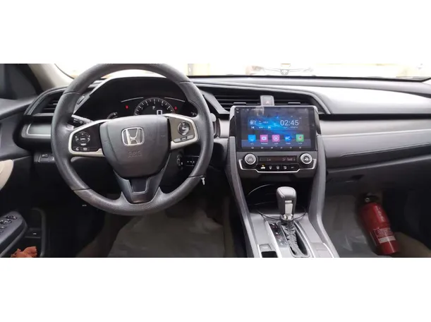 Car image 16