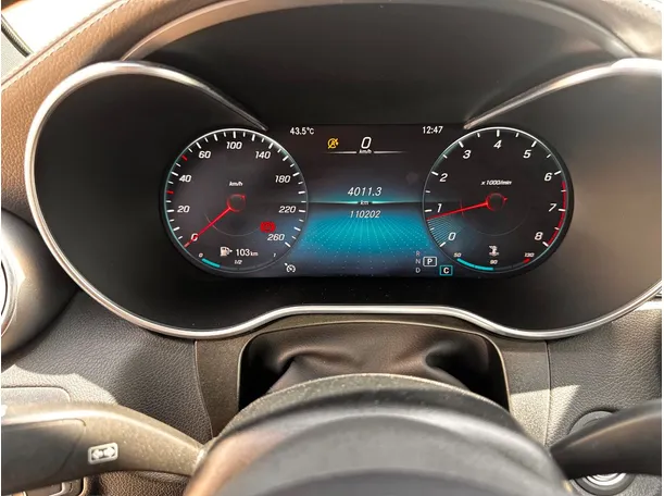Car image 21