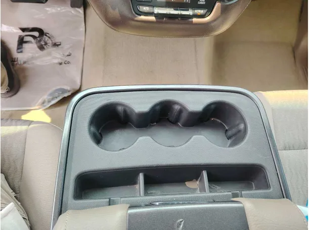 Car image 34