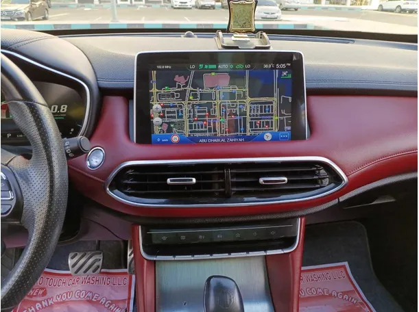 Car image 15