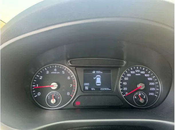 Car image 27