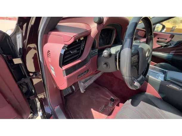 Car image 23