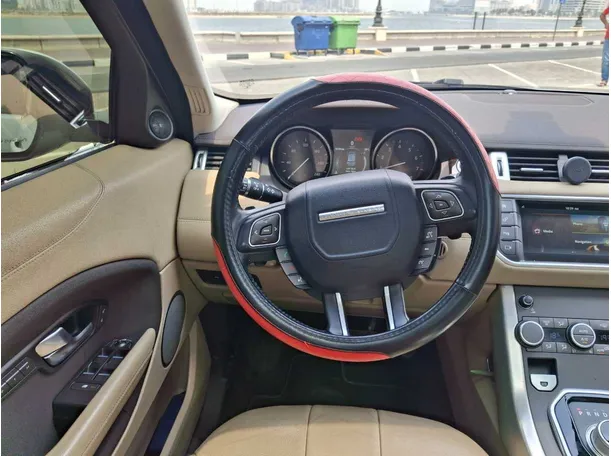 Car image 17