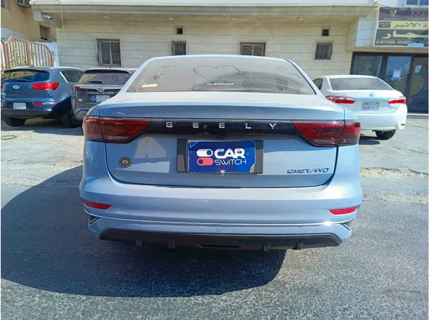 Car image 6