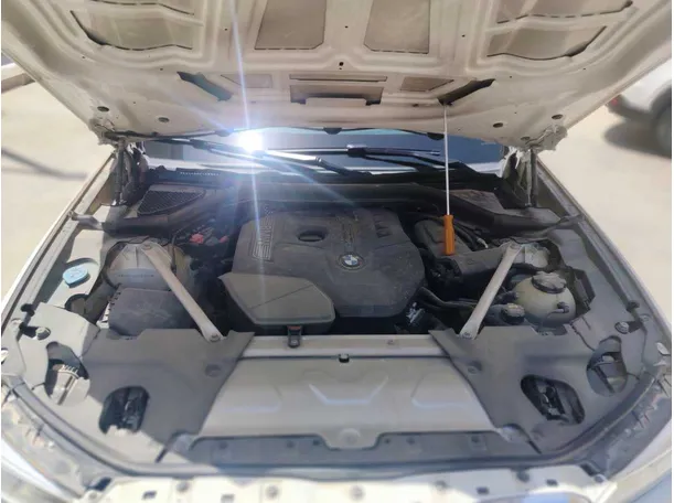 Car image 33