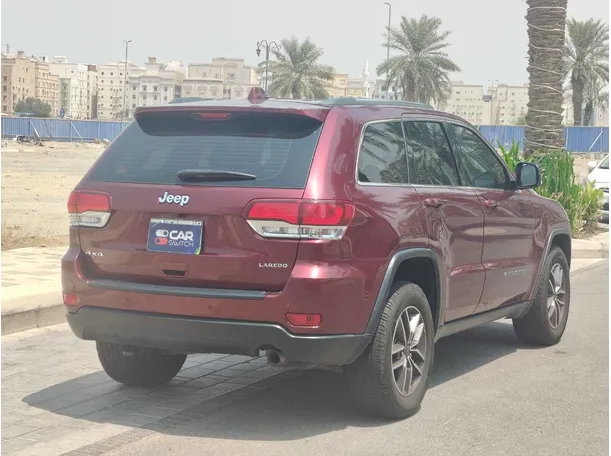 Car image 5