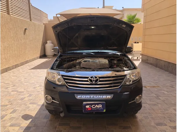 Car image 21