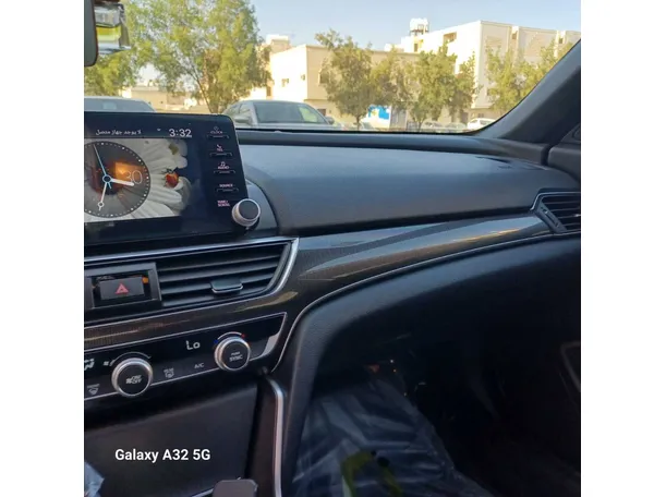 Car image 29