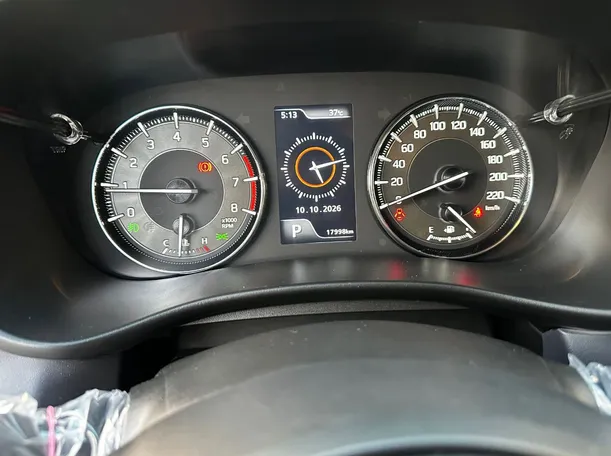 Car image 21