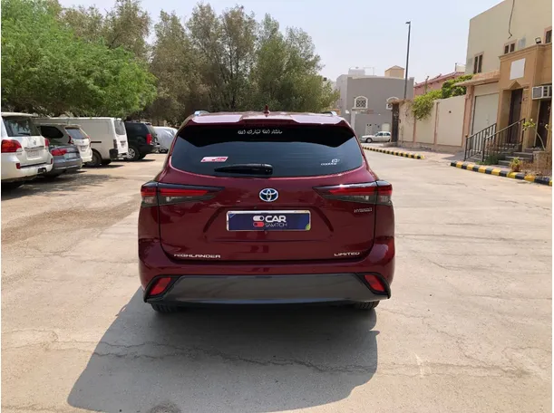 Car image 6