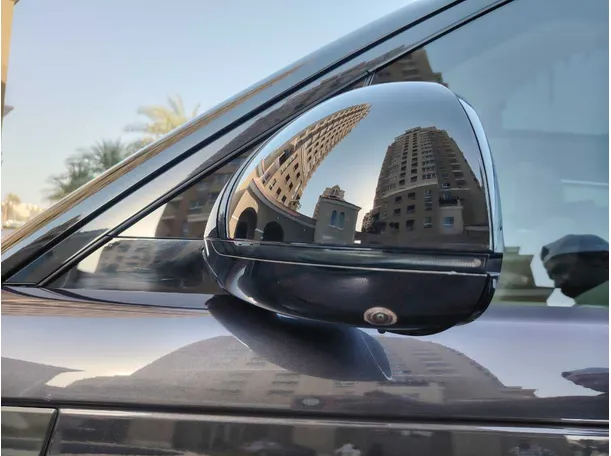 Car image 40