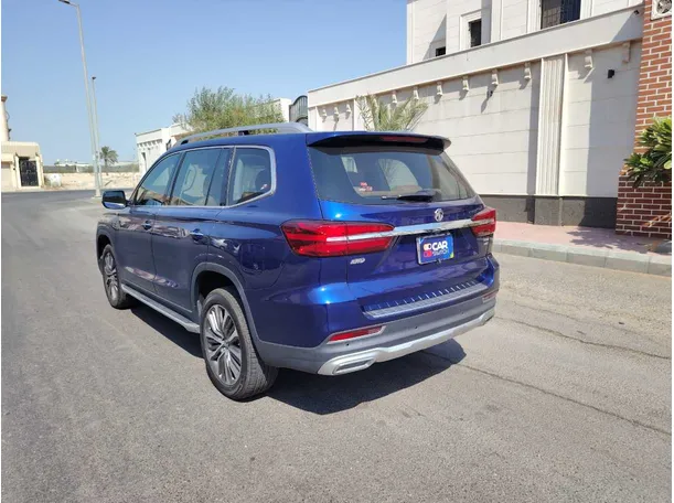 Car image 7