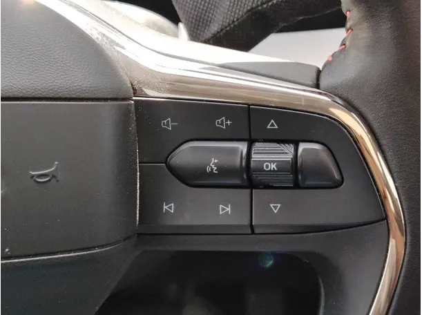 Car image 27