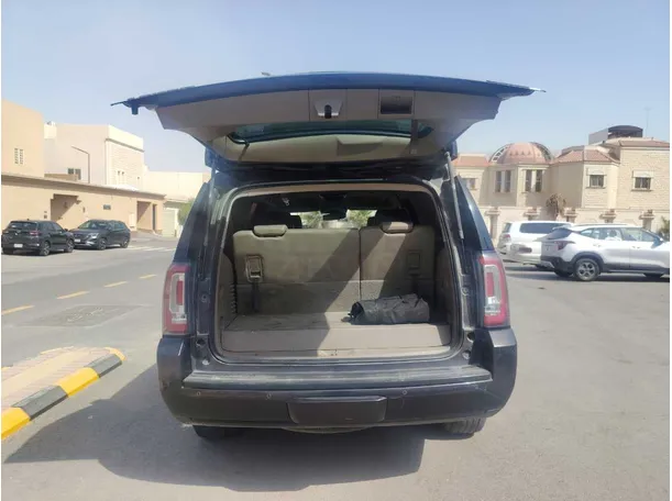Car image 22