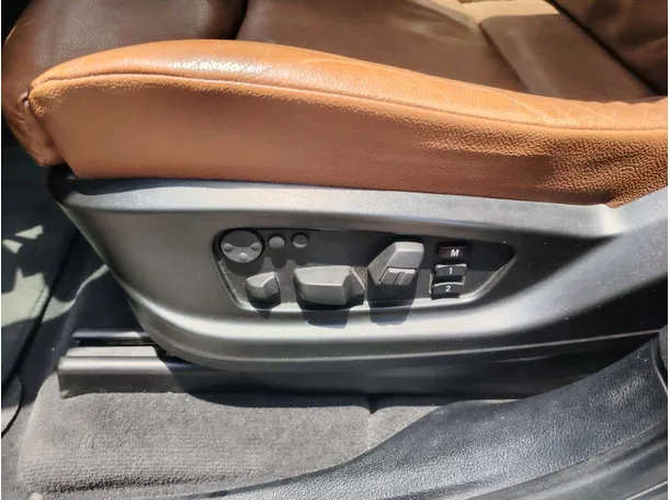 Car image 39