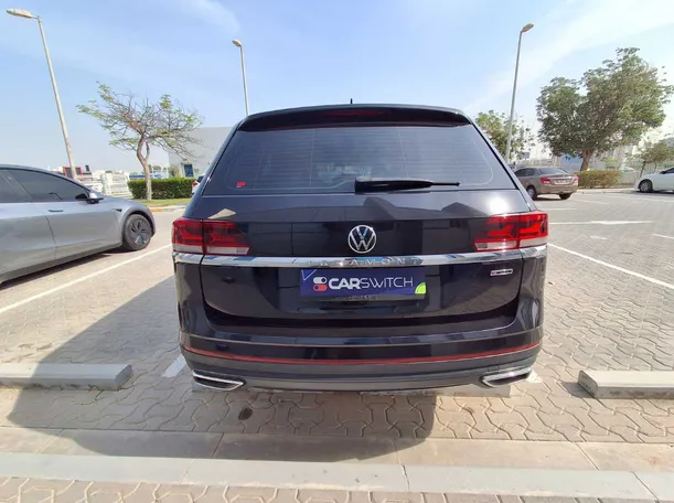 Car image 6