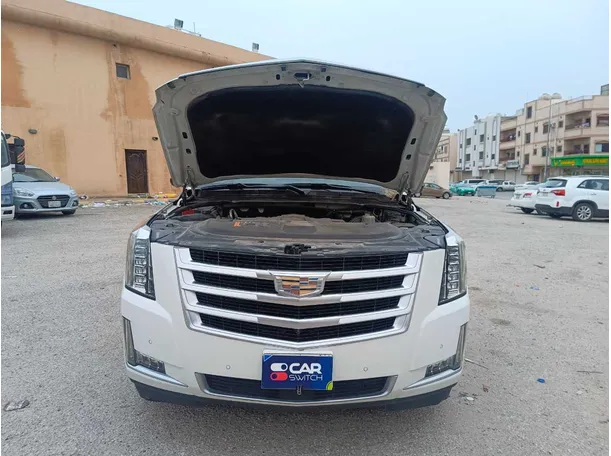 Car image 37