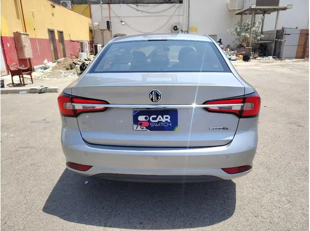 Car image 6