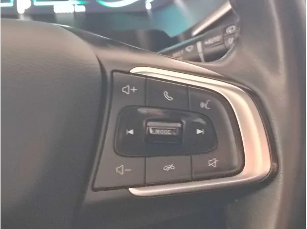 Car image 28