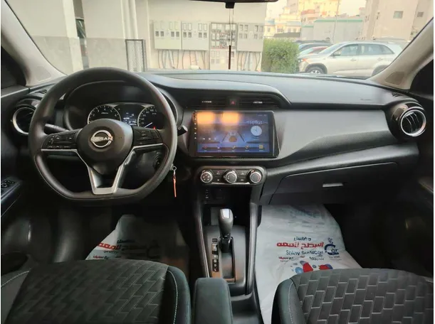 Car image 23