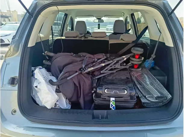 Car image 23